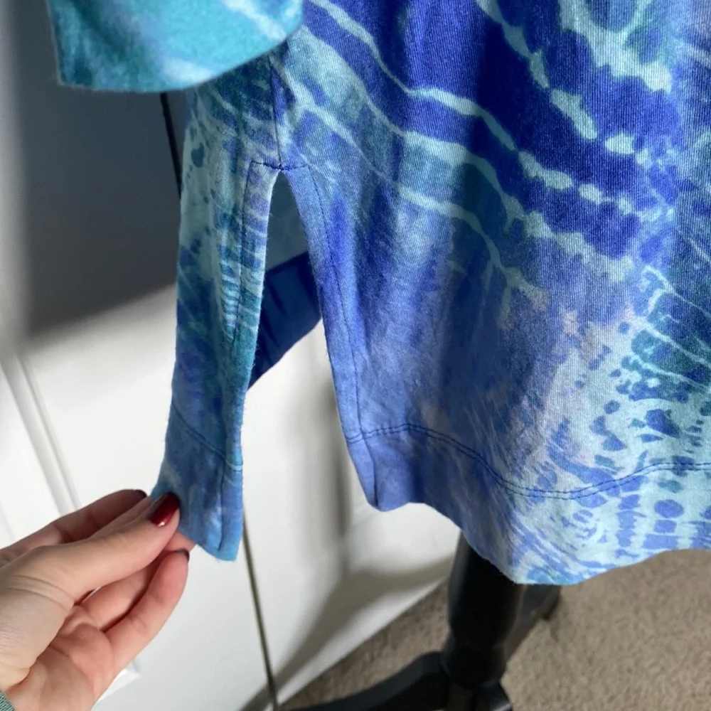 Chico’s 2 Large Blue Tie Dye Patterned Long Sleeve Shirt V-Neck Tunic Top - Picture 4 of 7